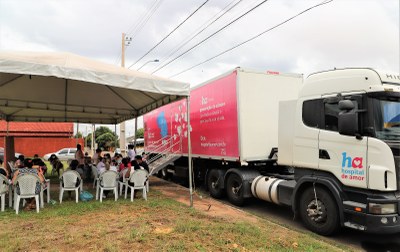 Carreata e Dia D de atividades interativas chamam atenção para a campanha Outubro Rosa