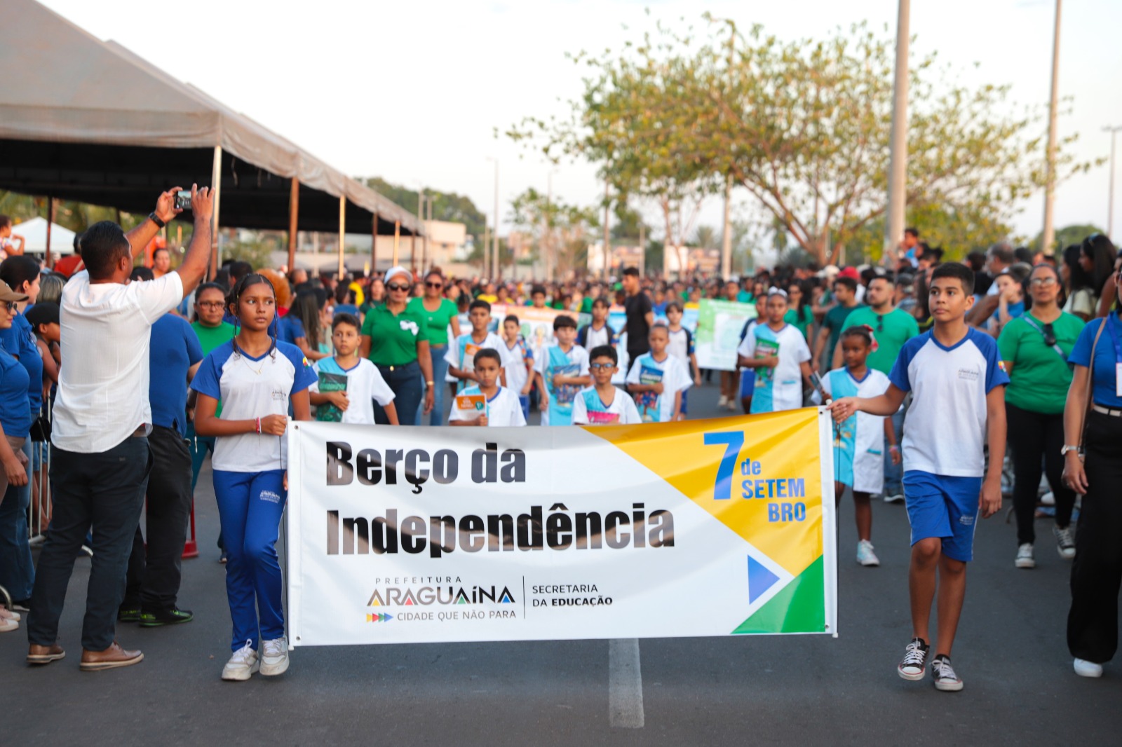 A leitura e o civismo são trabalhados periodicamente em todas as unidades da rede municipal de ensino de Araguaína. Na semana que antecedeu o desfile, as ações foram intensificadas e os alunos prepararam apresentações especiais