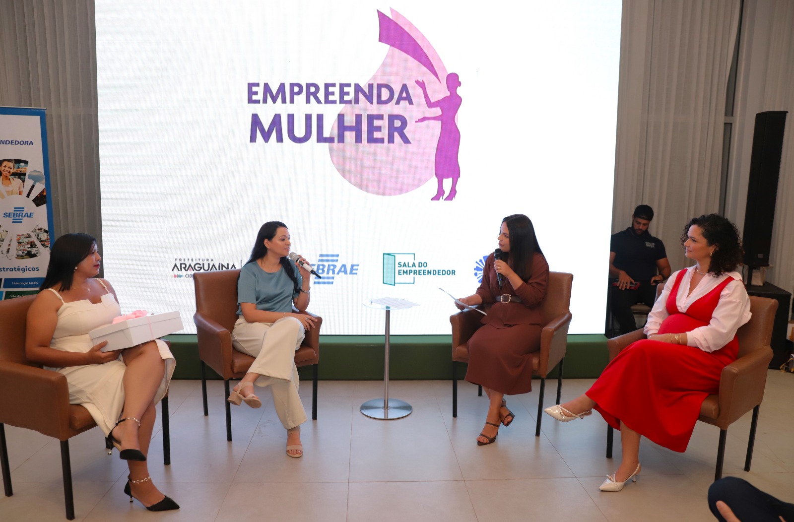 Em apenas um ano de atuação, o projeto já impactou a vida de mais de 500 mulheres em Araguaína, com oficinas que vão desde a valorização da autoimagem até alternativas de geração de renda