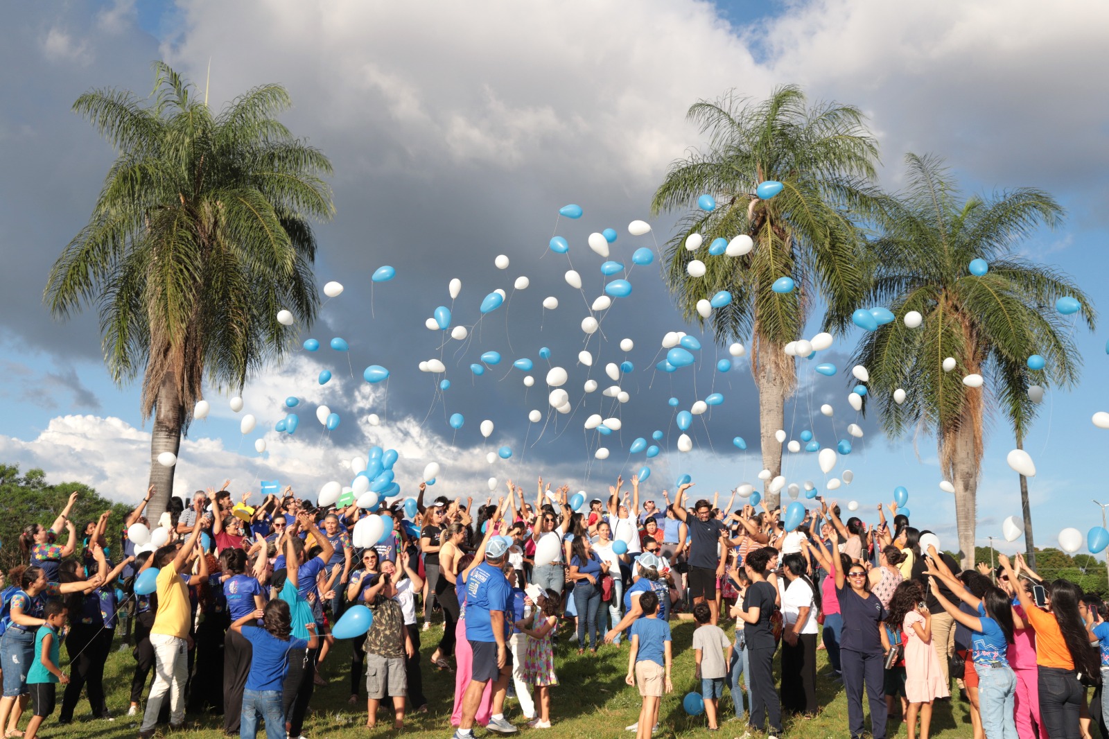 Os participantes puderam usufruir de uma programação diversificada, que incluiu orientações jurídicas, apresentações culturais e um circuito sensorial recreativo