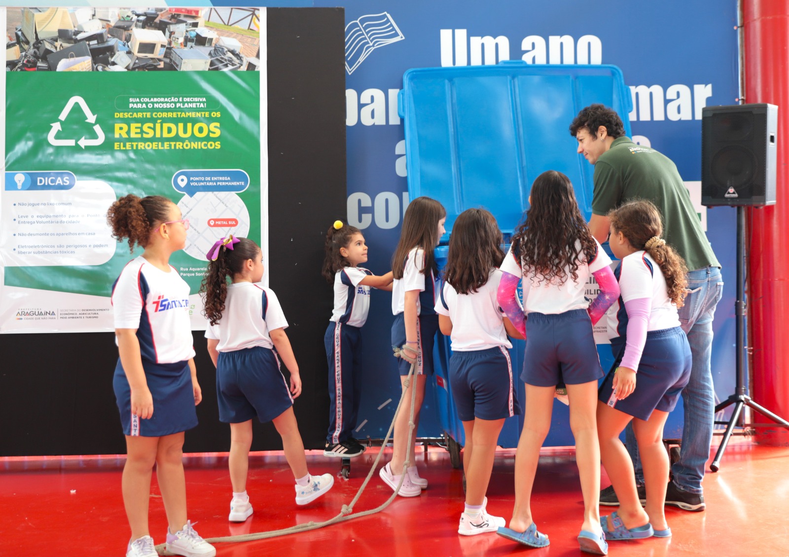 Prefeitura leva ponto de coleta voluntária de eletroeletrônicos descartados a escola particular de Araguaína