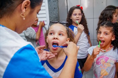 Saúde bucal na rede de pública municipal de Araguaína começa nas escolas e inclui atendimentos especializados