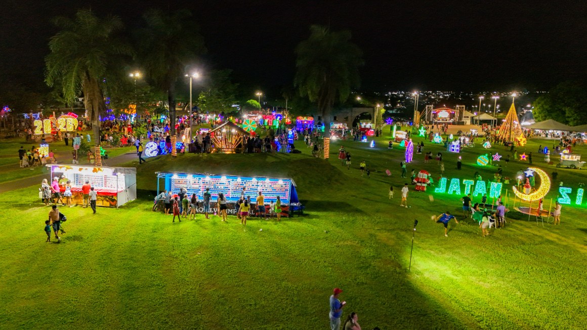 Vila de Natal recebe apresentações de corais e orquestra neste final de semana