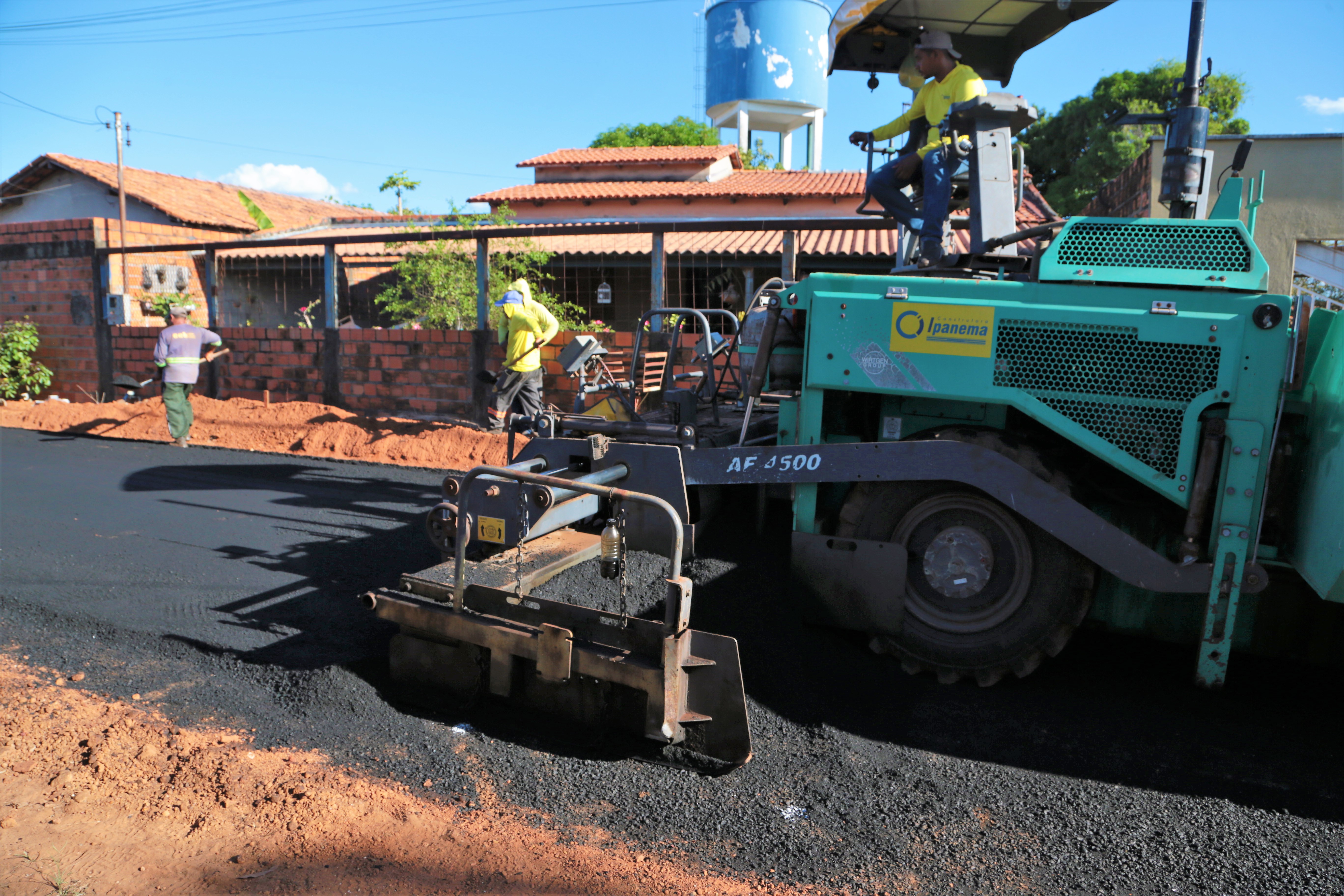 Wagner lança projeto para pavimentar pequenos trechos de ruas sem asfalto em Araguaína