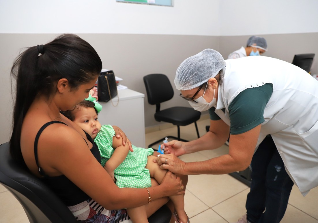 Araguaína amplia vacinação infantil com a chegada da Pneumo 20
