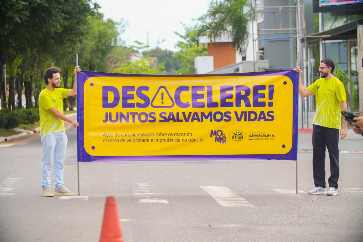 Parceria público-privada realiza blitz educativa em ponto estratégico no trânsito de Araguaína