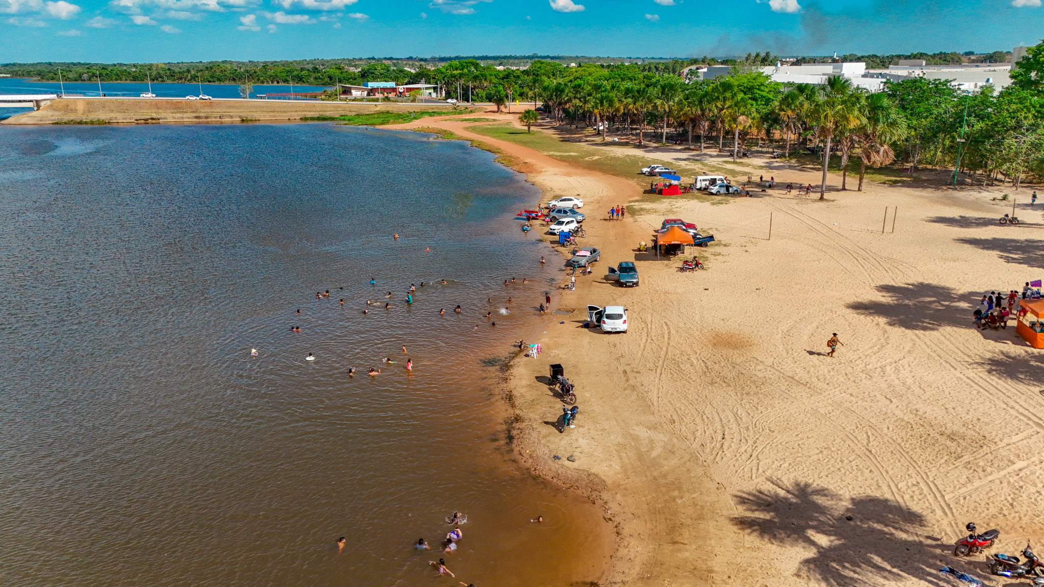 Prainha da Via Lago está liberada para banho e atividades recreativas