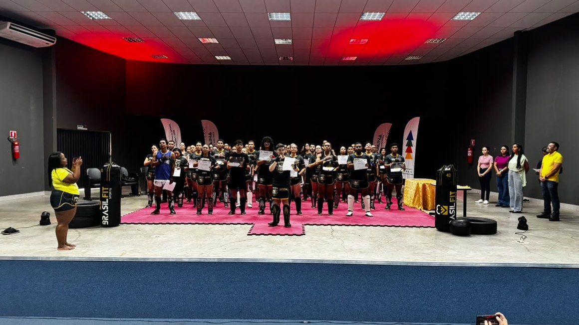 Prefeitura de Araguaína realiza graduação de 62 alunos da primeira turma de Muay Thai do Projeto Movimente-se