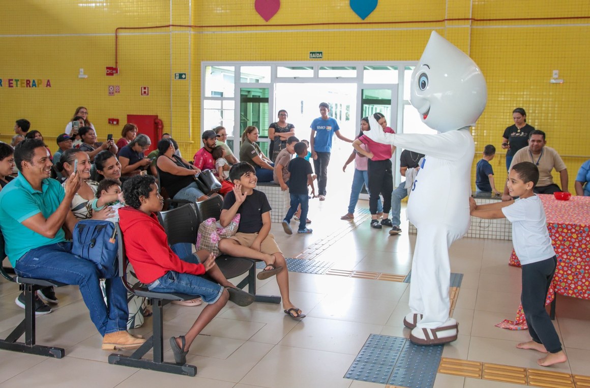 Prefeitura de Araguaína realiza mutirão para reduzir filas de atendimento de TEA no Centro Especializado em Reabilitação