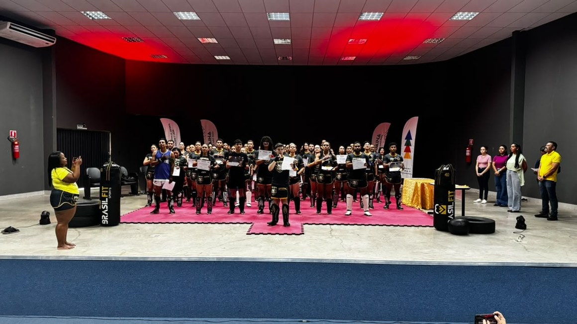 Prefeitura de Araguaína realiza graduação de 62 alunos da primeira turma de Muay Thai do Projeto Movimente-se