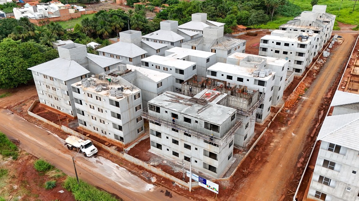 Nesta etapa, os pré-selecionados deverão apresentar pessoalmente a documentação exigida na Secretaria Municipal da Habitação (SEHAB) em horário previamente agendado pela SEHAB.